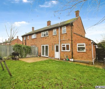 3 bed Semi-detached in Plume Avenue , Colchester, CO3 4PQ - Photo 4