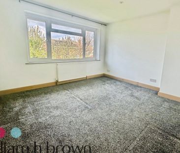 Vaughan Close - Photo 4