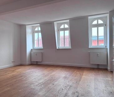 Blick über die Dächer von Schwerin! Dachterrasse! 3-Zimmer Maisonet... - Foto 5