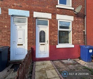 2 bedroom terraced house to rent - Photo 4