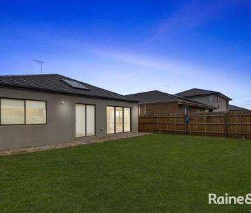 MODERN 4 BEDROOM HOME - Photo 2