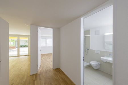 Opening a 2.5-room apartment in Boll - Photo 2