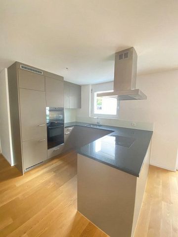 Moderne 3.5-Zimmerwohnung an ruhiger Lage - Photo 2