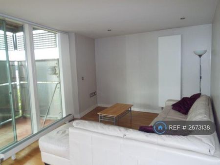 2 bedroom flat to rent - Photo 2