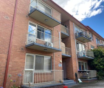 11/44 Fletcher Street, Essendon VIC 3040 - Photo 4