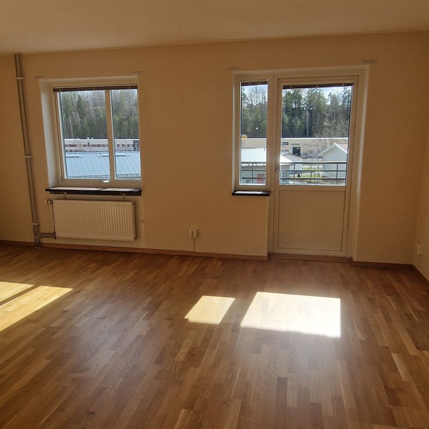 Hultvägen, Flen - Photo 1