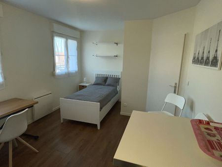 Appartement meublé Osny 1 pièce(s) 23.52 m2 - - Photo 2
