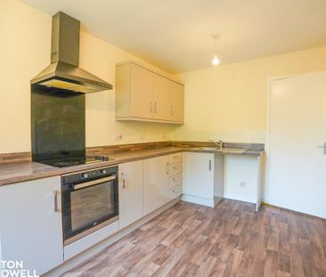 3 bedroom semi-detached house to rent - Photo 2