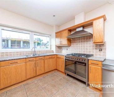 Hartnell Court, Ballards Lane, London, N3 - Photo 6