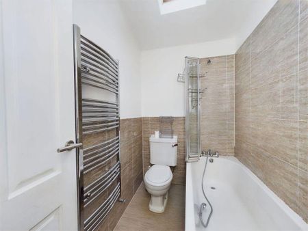 2 bedroom terraced house to rent - Photo 5