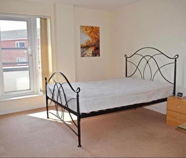 Room in a Shared Flat, Stockport Road, M13 - Photo 4