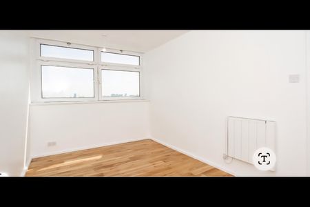 2 Bed Flat, Elmslie Point, E3 - Photo 5