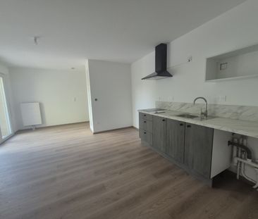 Location Appartement 2 pièces 45m² ARMENTIERES 59280 - Photo 2