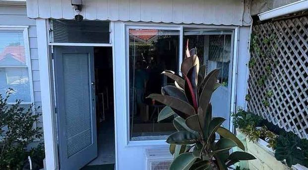 Modern, Charming & Furnished Studio in Double... - Photo 1