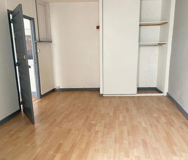 Location Appartement 4 pièces 74m² VALS LES BAINS 07600 - Photo 4