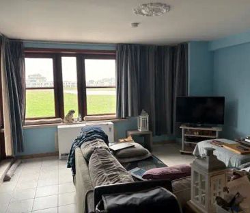 Ongemeubeld appartement met twee slaapkamers, zonnig terras en gara... - Foto 1