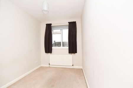 3 bedroom detached house to rent - Photo 5