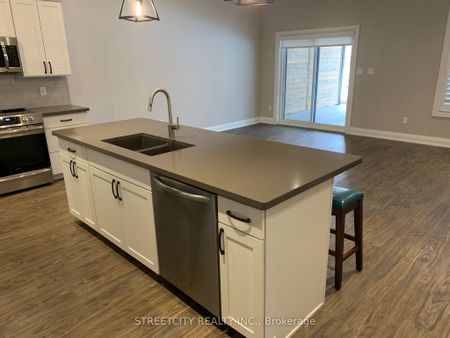 For Lease - 1868 l\Longwoods Road Unit# 4, Southwest Middlesex, Ontario - Photo 5