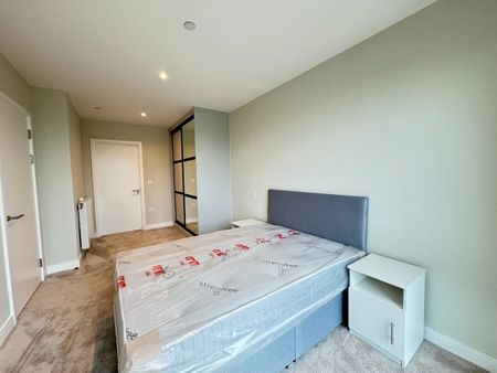 2 Bed Flat, Astell Road, SE3 - Photo 2
