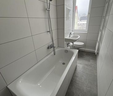 Erstbezug nach Sanierung: herrliche 3-Raum-Wohnung im 2. OG - Photo 3