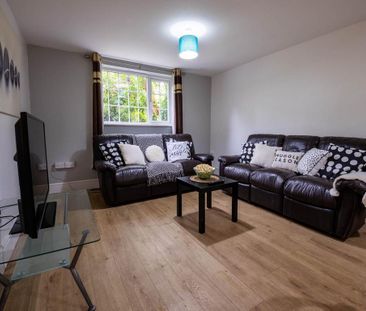 6 bedroom house to rent - Photo 1