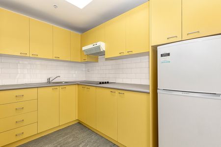 711/570 Swanston St Carlton VIC 3053 - Photo 4