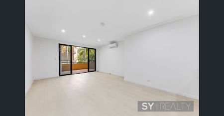 Spacious, Stylish and Convenient home. - Photo 3