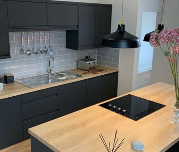 Room 1, St. Luke’s Road, Holbeck, Leeds, LS11 8JA - Photo 6