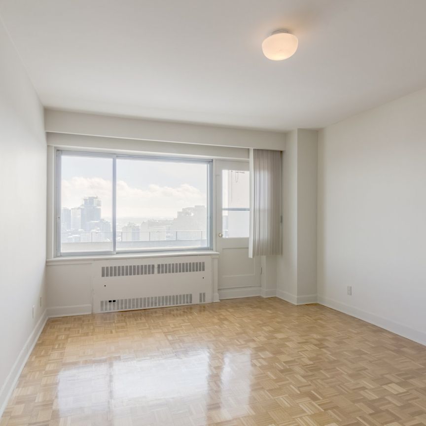 Condo for rent, Montréal (Ville-Marie) - Photo 1