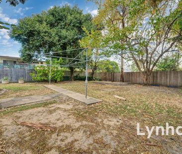 Neat & Private Low-Set in Prime Central Location - Photo 6