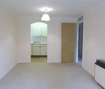 1 bedroom retirement property to rent - Photo 4
