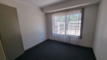 Unit 2/4 Forde Court - Photo 5