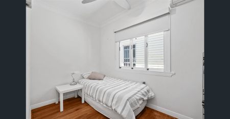 FULLY FURNISHED AND READY TO GO - Photo 4