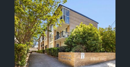 Light-Filled Two Bedroom Living in Desirable Toorak Location - Photo 5