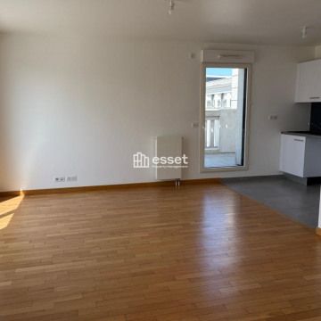 Appartement • Eiffel - Photo 1