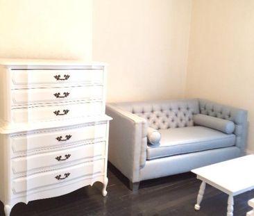 🏠 À LOUER – 3 ½ meublé, chauffé et éclairé – Vieux-Québec - Photo 2