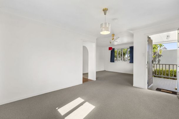 Elevated Living in a Quiet, Convenient Mitchelton Pocket - Photo 1