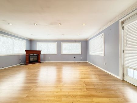 For Lease - 13089 10 Side Road, Halton Hills, Ontario - Photo 3