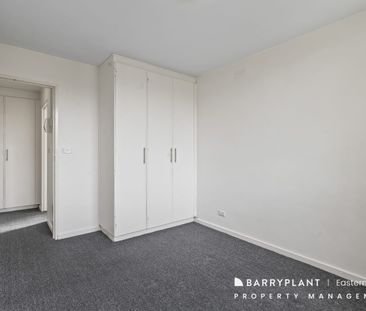 Location, Lifestyle & Convenience in the Heart of Box Hill - Photo 4