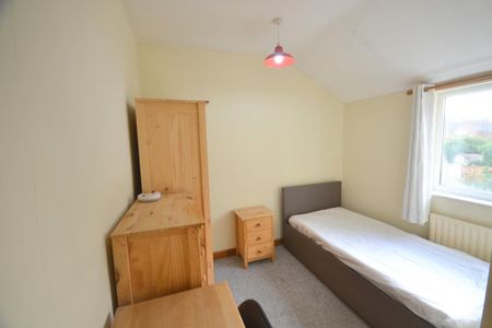 4 bedroom house to rent - Photo 2