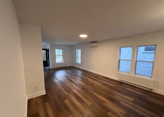 For Lease - 4876 Simcoe Street Unit# 1, Niagara Falls, Ontario - Photo 1