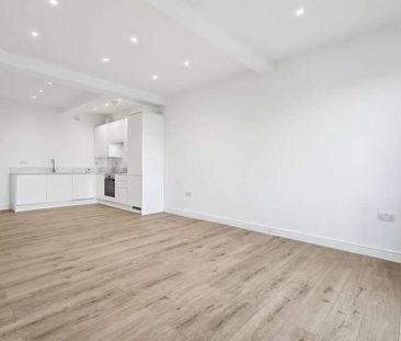 Nether Street, West Finchley London, N3 - Photo 4