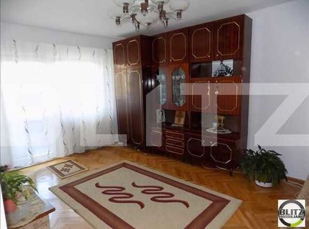 3 camere, 76 mp, decomandat, la prima inchiriere, zona strazii Aurel Vlaicu! - Photo 2