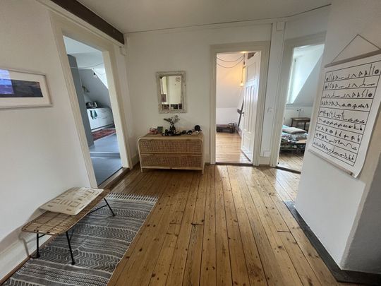 3-ROOM APARTMENT IN ZURICH – DISTRICT 3 WIEDIKON, FURNISHED, TEMPORARY - Photo 1