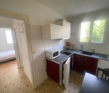 Location Appartement 1 pièce 21m² - Photo 4