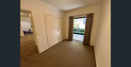 Low-Maintenance Living in the Heart of Bulleen - Photo 5