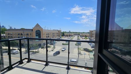 For Lease - 7 Smith Crescent Unit# 415, Toronto, Ontario - Photo 2