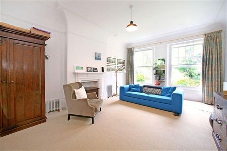 6 bedroom terraced house to rent - Photo 2