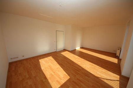 3-Zi.-Wohnung mit Balkon und Laminat MD ... - Photo 3