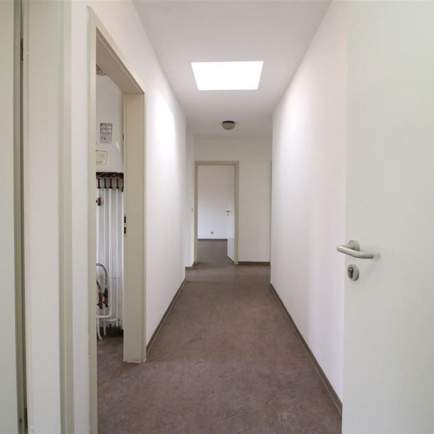 Appartement, twee slaapkamers, autostaanplaats in centrum - Photo 1